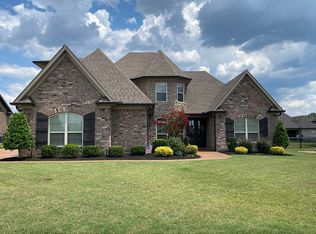 217 Carellton Dr, Gallatin, TN 37066