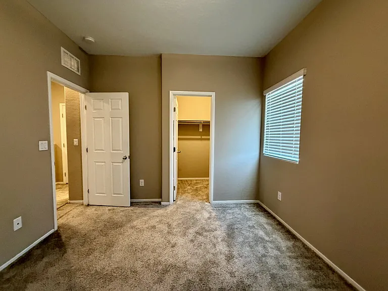 4536 Lafontaine Ct #1080 — Photo 37