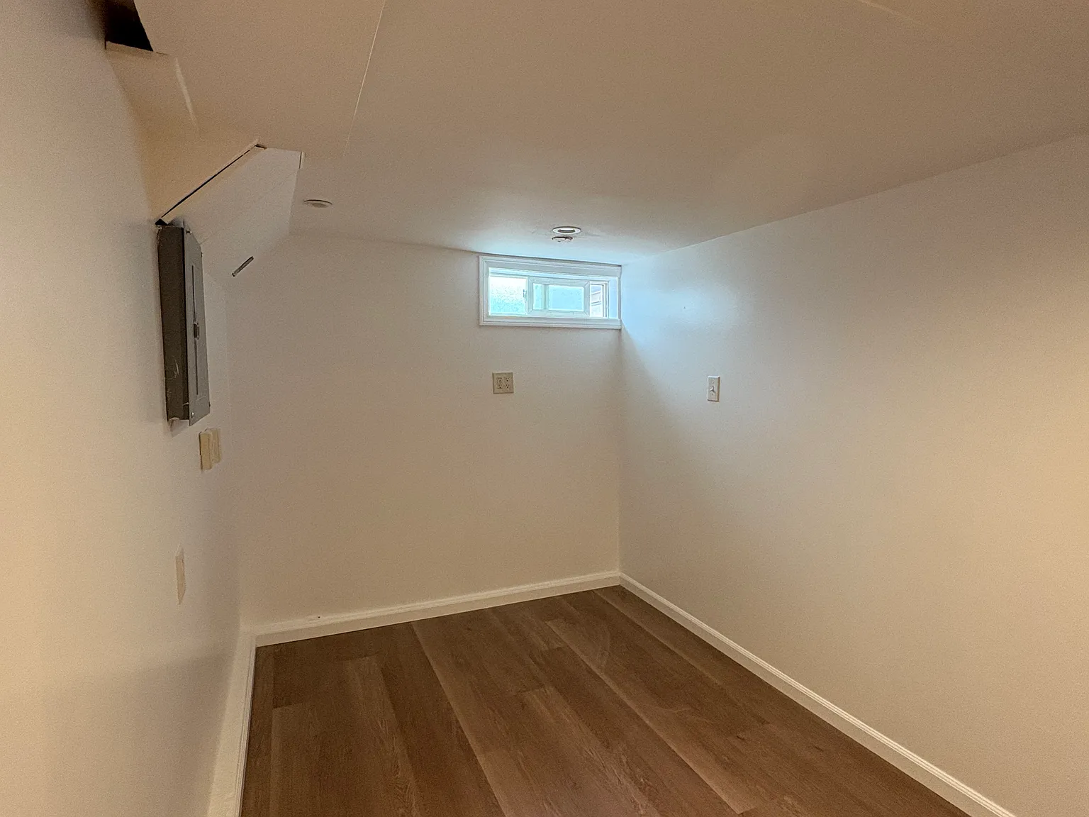 E Greenhaven St, Covina — Photo 4