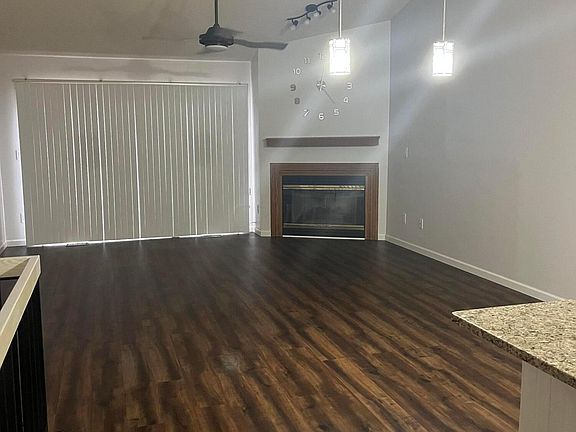 5th image of 7984 Jaymes St #27