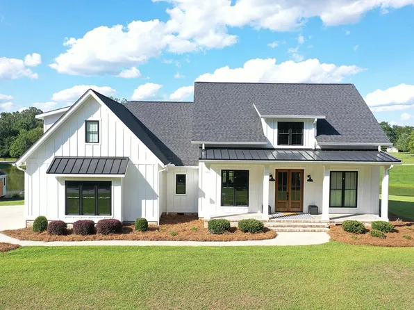 104 Bayview Dr, Ninety Six, SC 29666