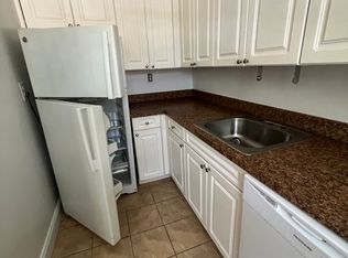 67-32 182nd St #2B, Fresh Meadows, NY 11365