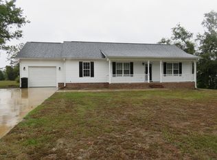 140 Camp Queen Rd, Swansboro, NC 28584