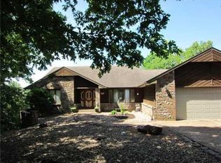 39 Farnham Dr, Bella Vista, AR 72714