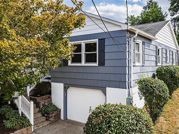 2nd image of 2706 27th St