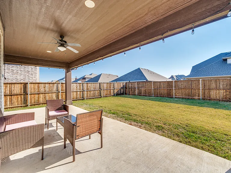 1616 George Ln — Photo 11