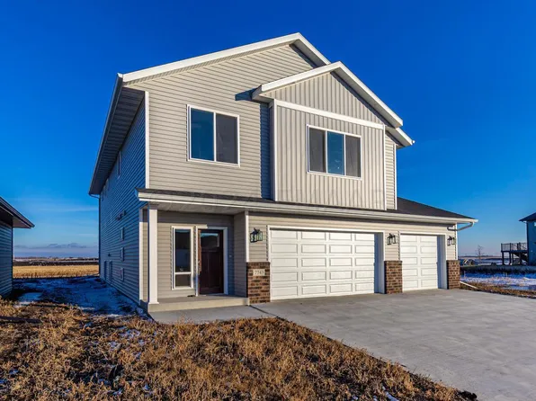 7743 Cub Creek Way, Horace, ND 58047