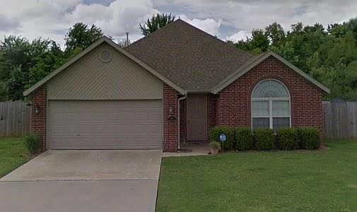 1st image of 605 SW 18th St