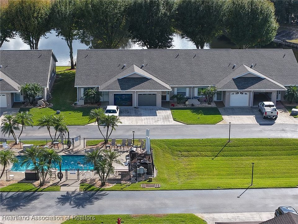 1st image of 220 Country Club Dr