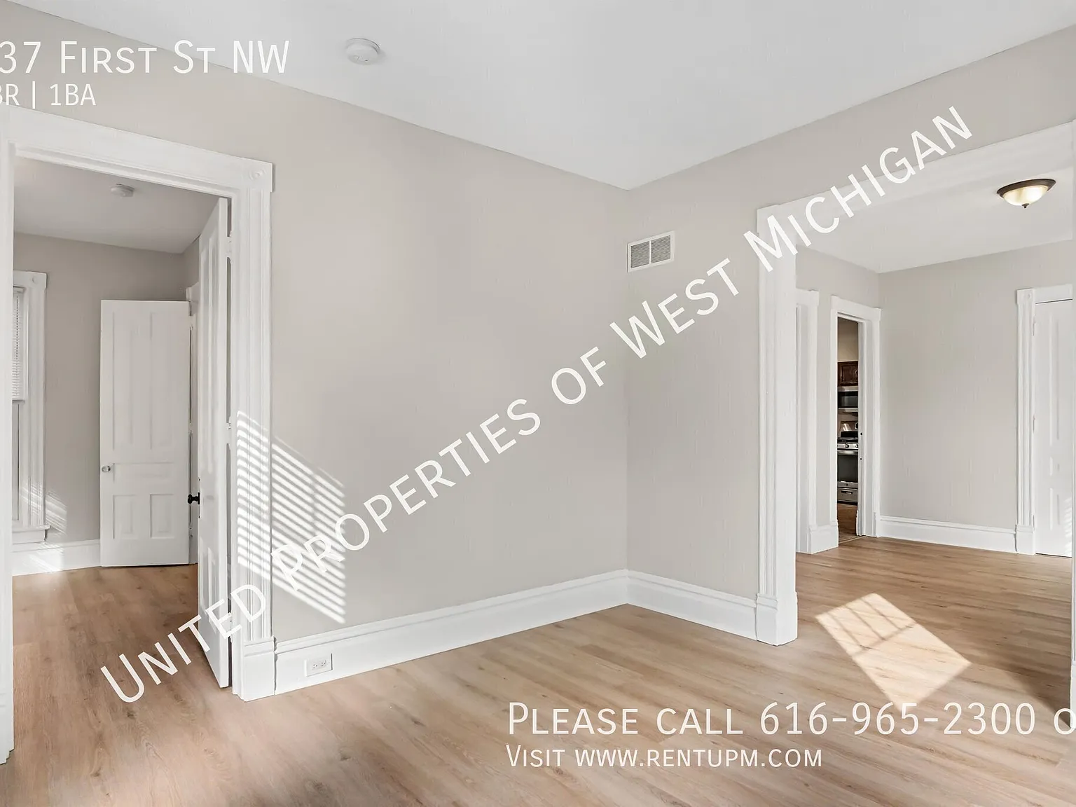 Available Now! | 2 Bedroom, 1 Bathroom Lower Level Apartment in the West Grand Neighborhood Stain... — Photo 4