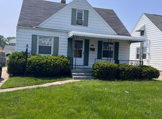 5202 Thomas St, Maple Heights, OH 44137