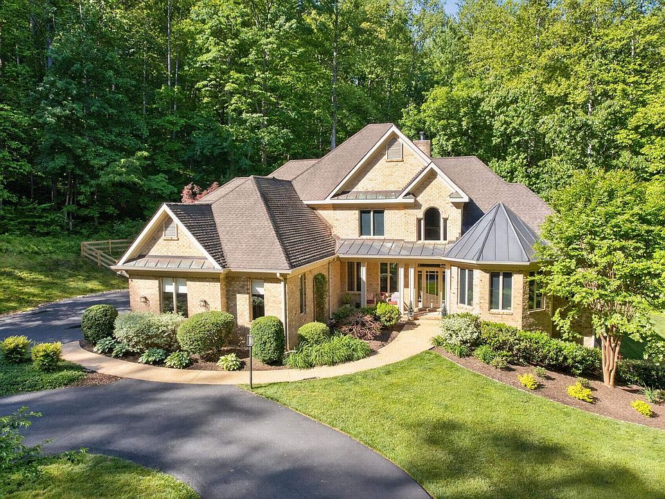 1st image of 840 Murray Ln