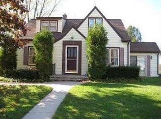 660 Westview St, Cleveland, WI 53015