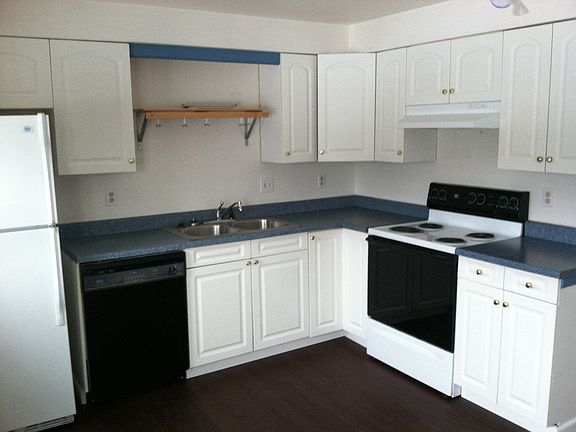 2nd image of 11712 E Railroad Ave