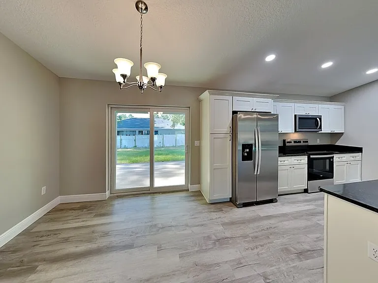 2082 W Swanson Dr — Photo 17