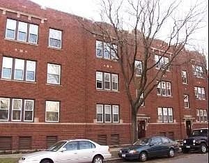 1st image of 4854 N Oakley Ave