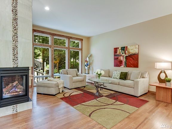 5th image of 2113 Sahalee Dr W