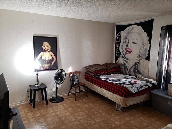4th image of 919 S Weatherred Dr APT 123