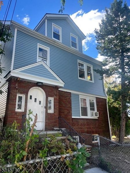 1st image of 176 Carolina Ave