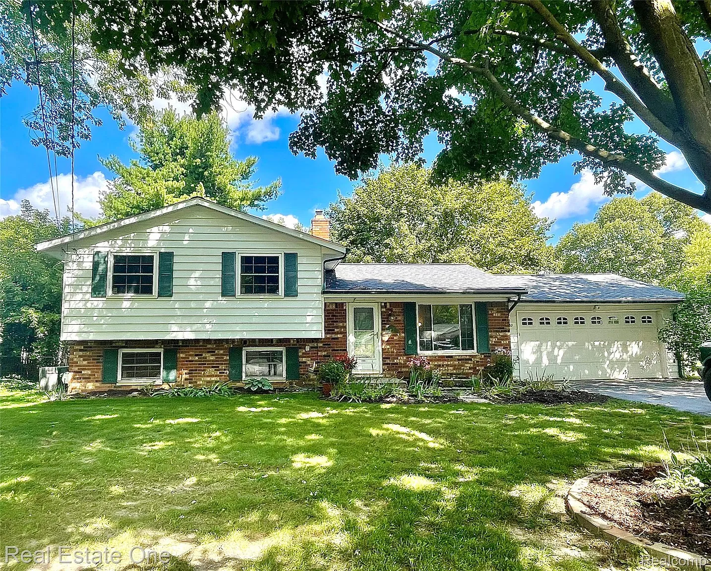 4620 Kempf St photo 1