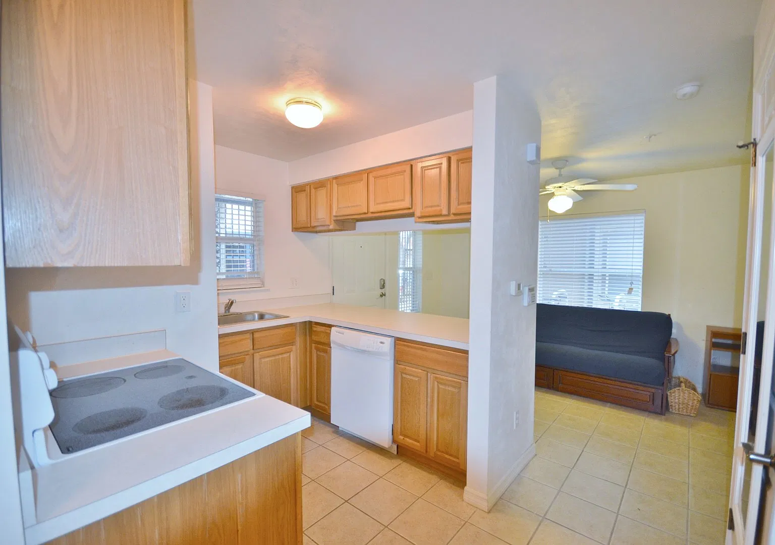 1220 SW 1st Ave — Photo 4