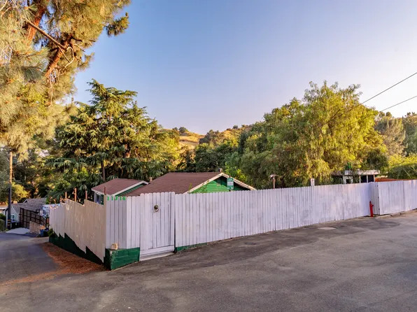 11316 Blue Sage Dr, Lake View Terrace, CA 91342