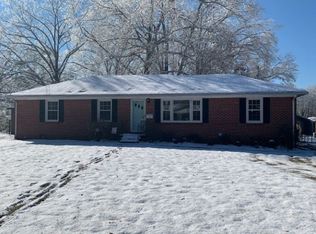 109 Southwood Ln, Tullahoma, TN 37388
