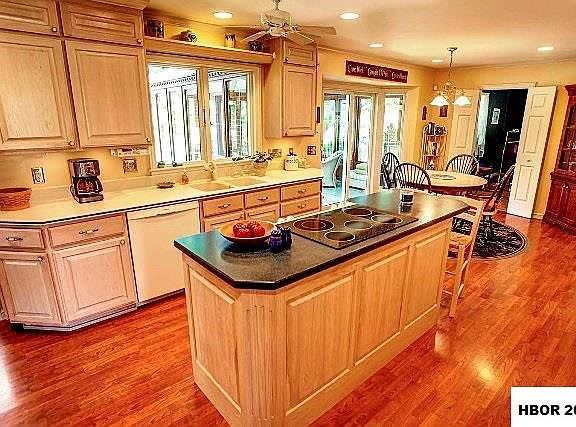 3rd image of 206 Church Hill Dr
