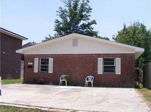 2nd image of 627 Peyton Dr
