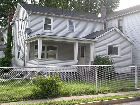 corner 2 family close to shopping