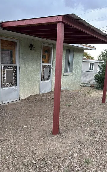 12 Nieves Rd SE — Photo 3