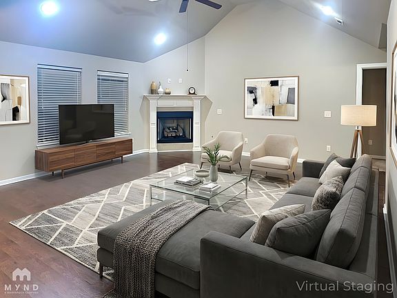 3rd image of 1020 Tarah Knolls Cir