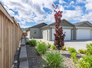 496 S Kansas Loop, East Wenatchee, WA 98802