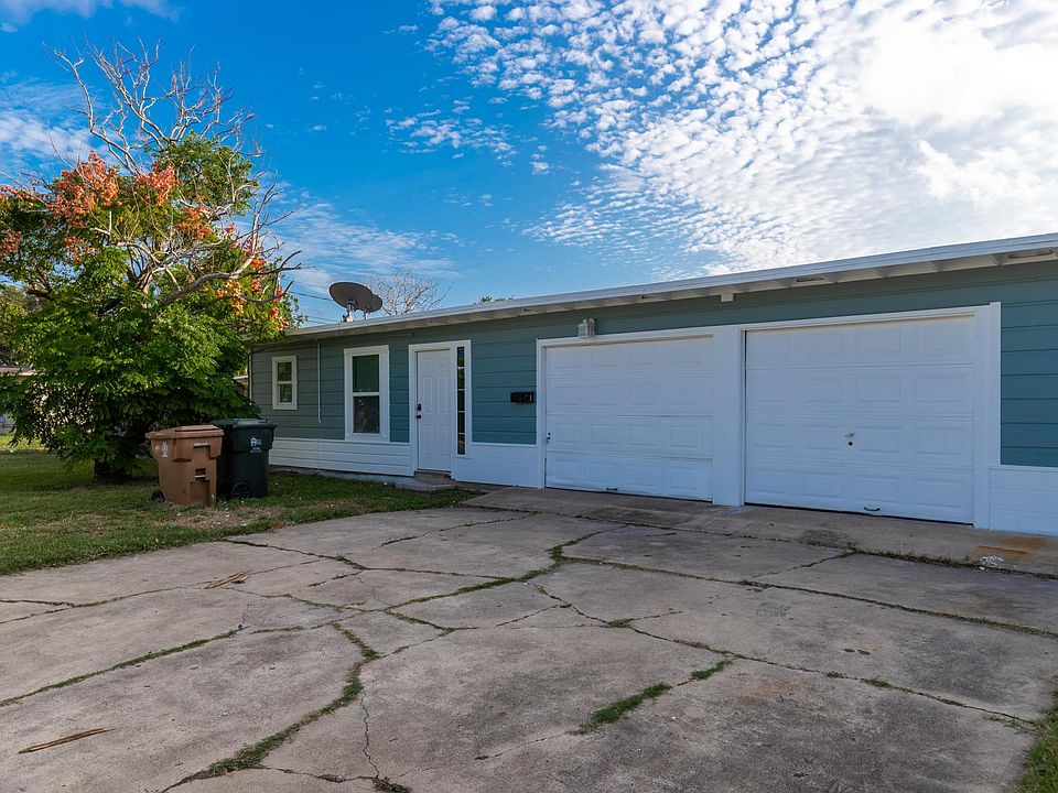 1st image of 1402 Devon Dr #1