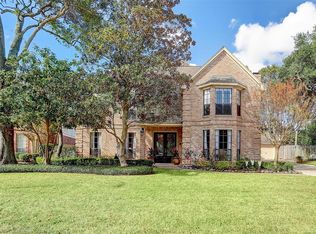 6111 Oak Crest Ct, Spring, TX 77379