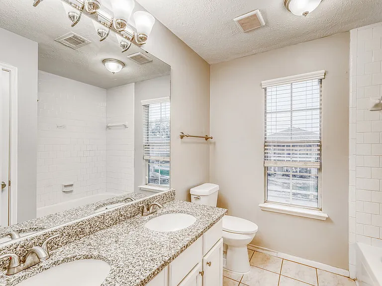 15303 Goodman St — Photo 16