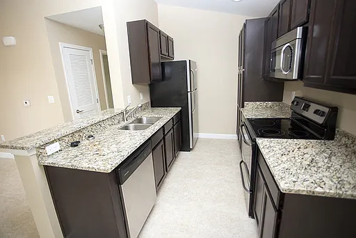 Beautiful One Bedroom Apartment in Fort Walton Beach! — Photo 2