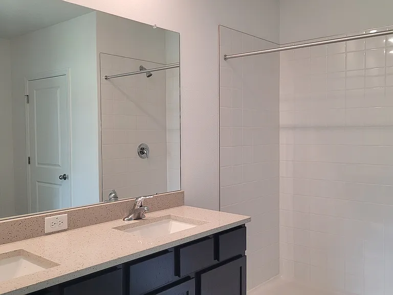 2919 Gardiner Ln — Photo 12