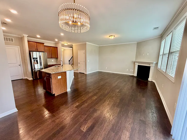 1828 Birdhouse Ln — Photo 9