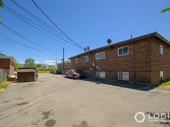 2nd image of 1610 W Ivy Cir APT 3