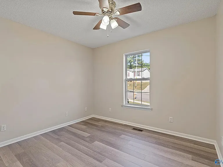 3103 Sonya Dr NW — Photo 17