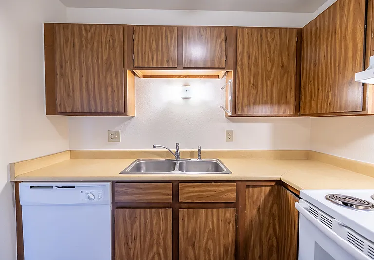 1205 Crook Ave #1 — Photo 8