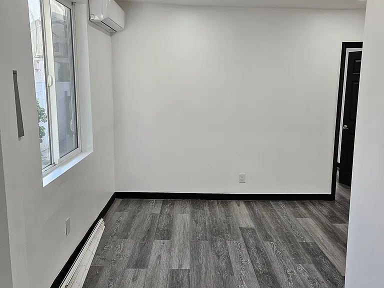 325 N Normandie Ave — Photo 10