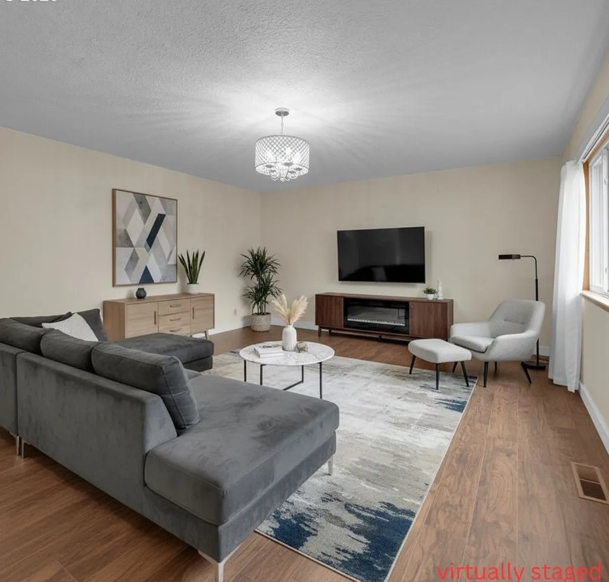 12506 SE Stark St — Photo 1