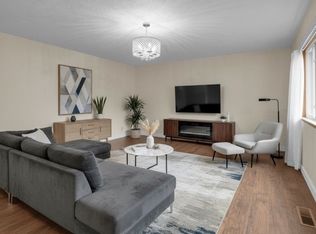 12506 SE Stark St APT E, Portland, OR 97233