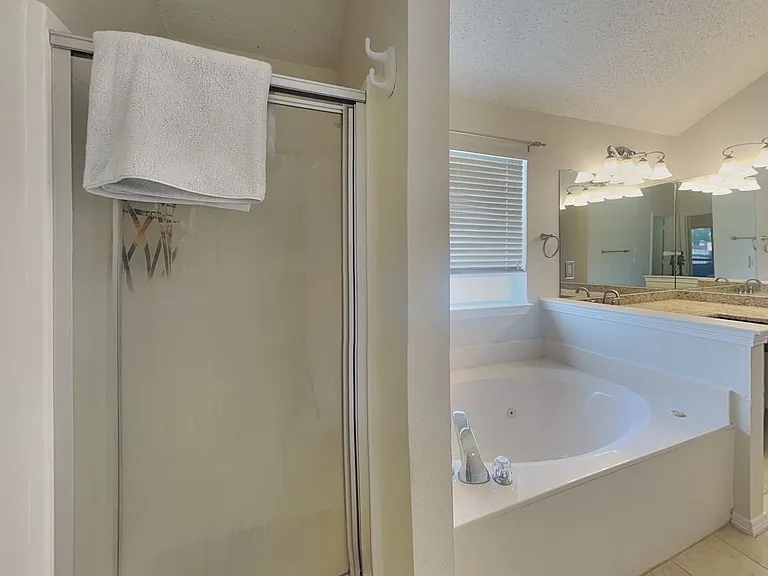 5202 High Island Dr — Photo 18