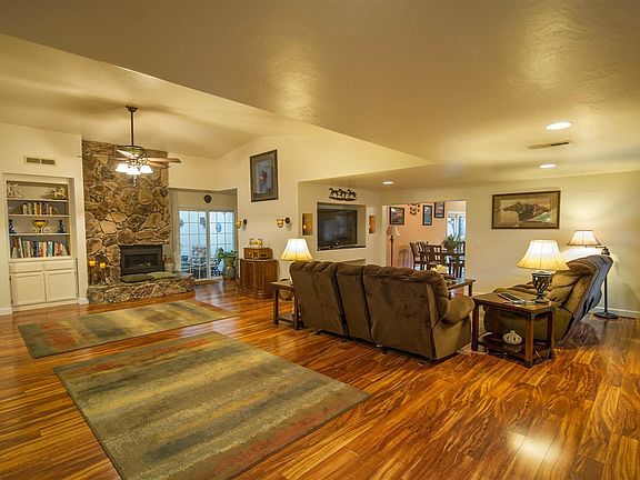 4th image of 15513 Buena Vista Avenida