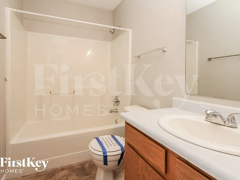 7608 Lake Vista Ln — Photo 14