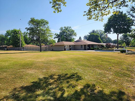 3rd image of 2710 Ohio Blvd