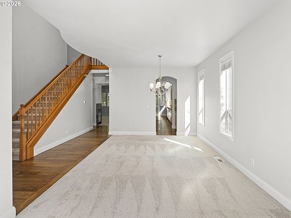 4th image of 15590 SW Raphael Ln